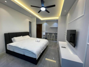 Imperio Residence Melaka - Lovely White Classic Studio For Couple stay with WiFI